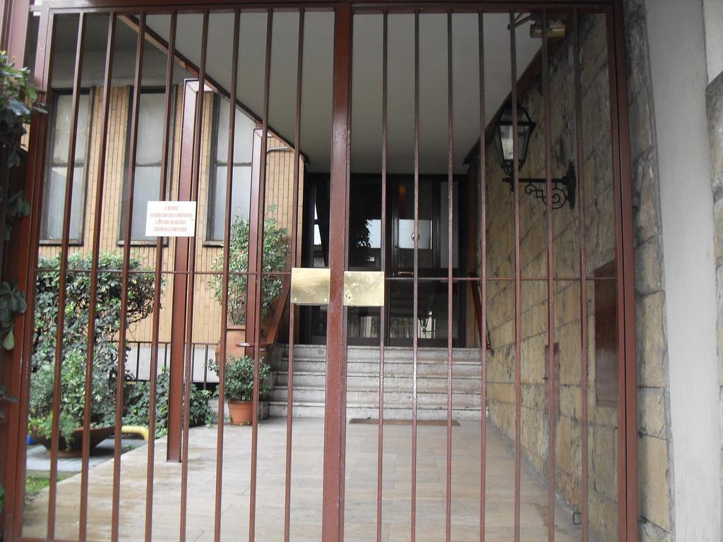 Residenza Giulia Hotel ฟลอเรนซ์ ภายนอก รูปภาพ