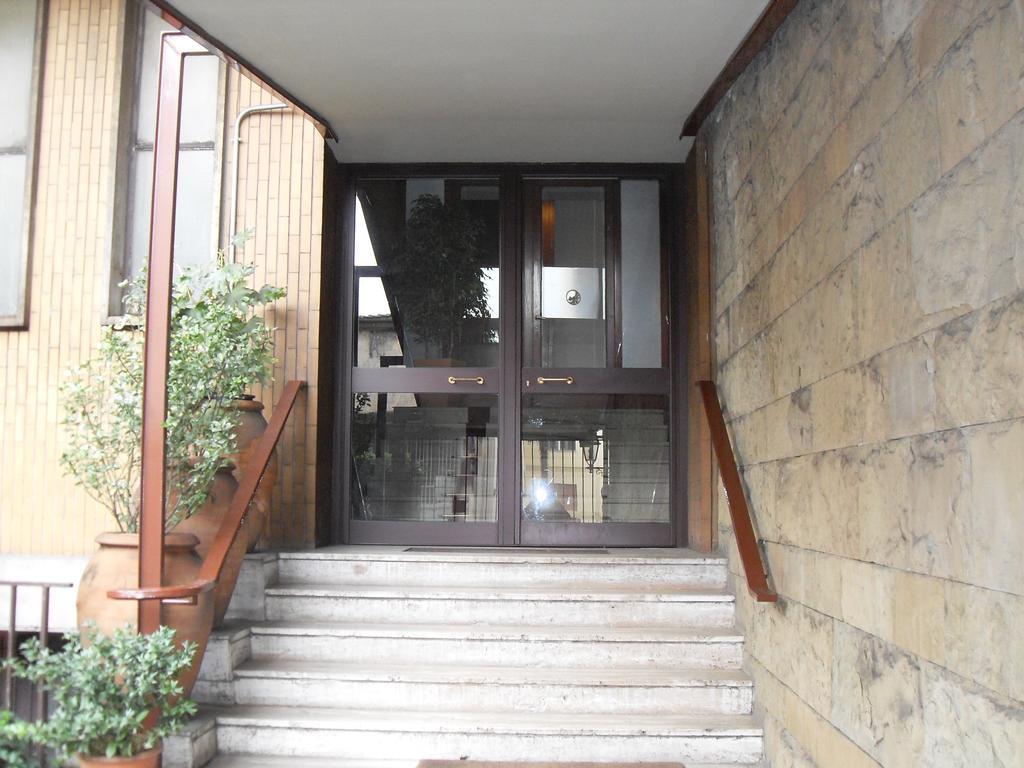 Residenza Giulia Hotel ฟลอเรนซ์ ภายนอก รูปภาพ
