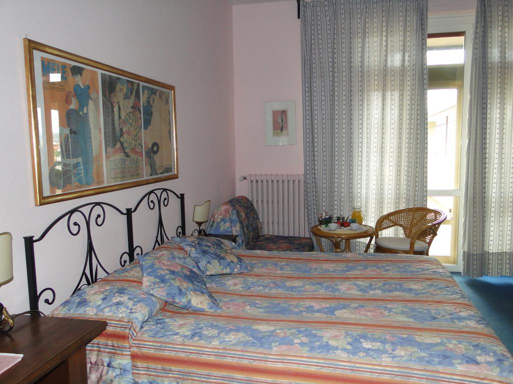 Residenza Giulia Hotel ฟลอเรนซ์ ภายนอก รูปภาพ