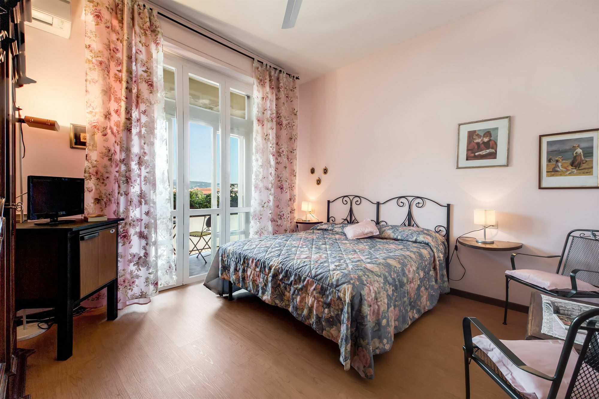 Residenza Giulia Hotel ฟลอเรนซ์ ภายนอก รูปภาพ
